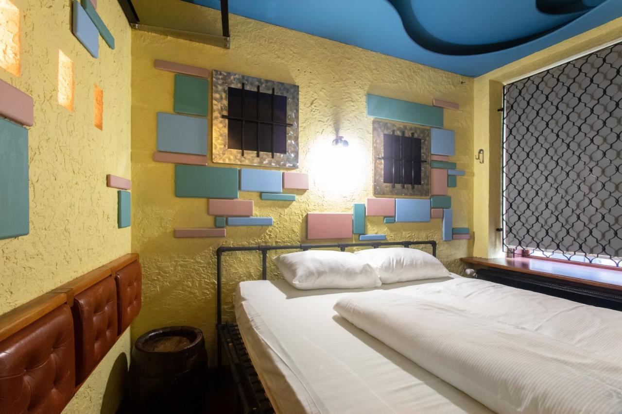 Stay In Pub Kamera Klub Apatment-City Center Lublana Zewnętrze zdjęcie